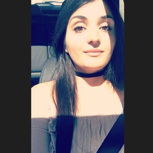 Meet your Posher, Dinnah